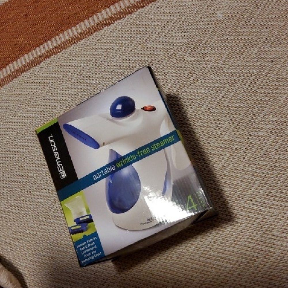 Emerson Portable Wrinkle-Free Steamer - Blue and White